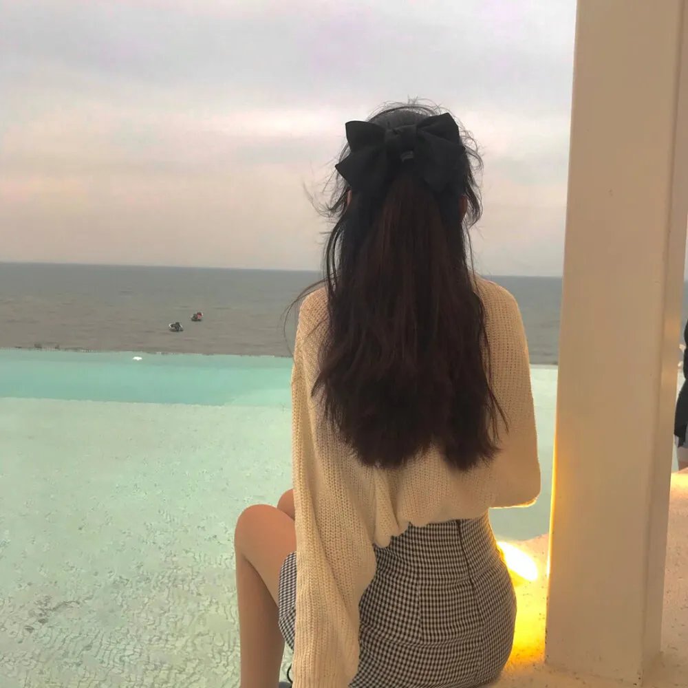 看不见的世界 海报